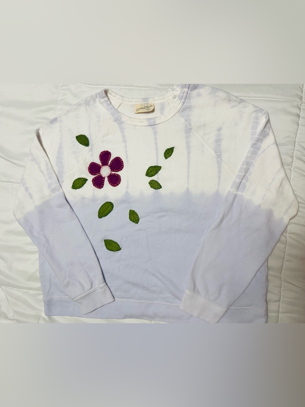 Unversal thread, pastel tie-dye sweatshirt with floral embroidered appliqué